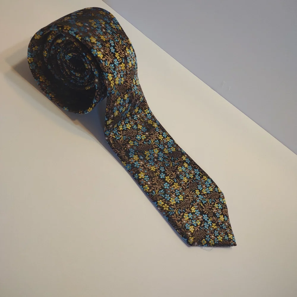 Sean John Floral Patterned Silk Tie in Blue and Brown